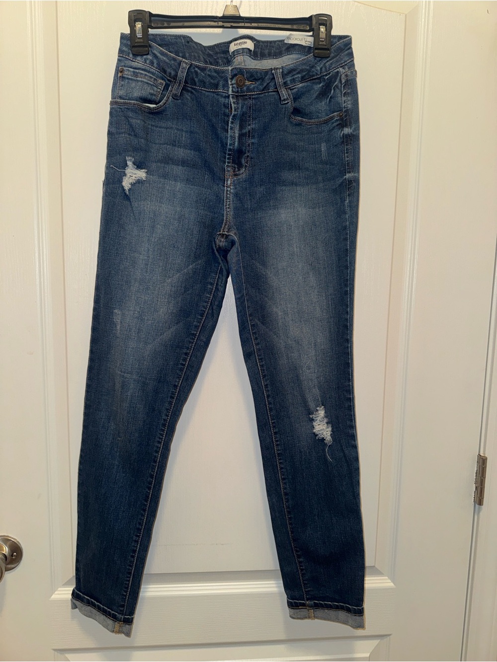 Kensie Distressed Mid Rise Knockout Skinny Jeans - Women’s Size 8/29